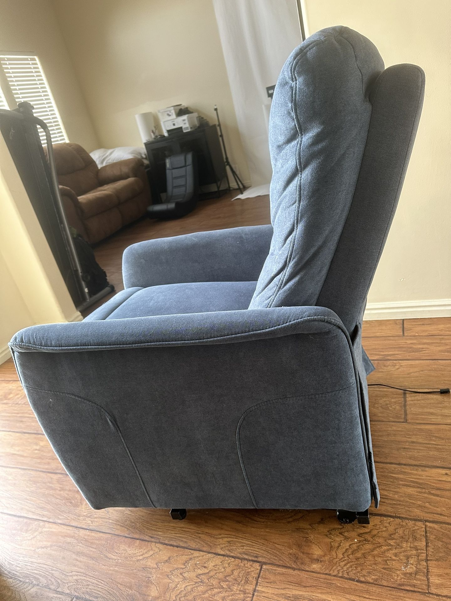 blue electric recliner chair