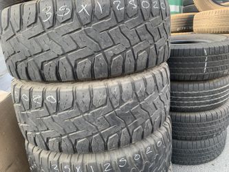 2 tires Toyo RT. 35125020 for sale. Free installation