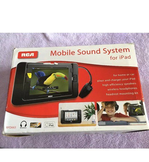 RCA RPD663 Mobile Sound System for iPad Plays and Charges your iPad