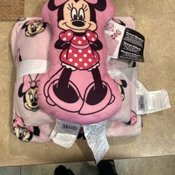 Minnie Mouse 3  Piece travel Set