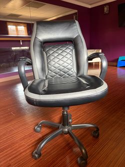 Black & Grey Rolling Office Chair