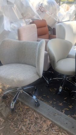 Desk chair
