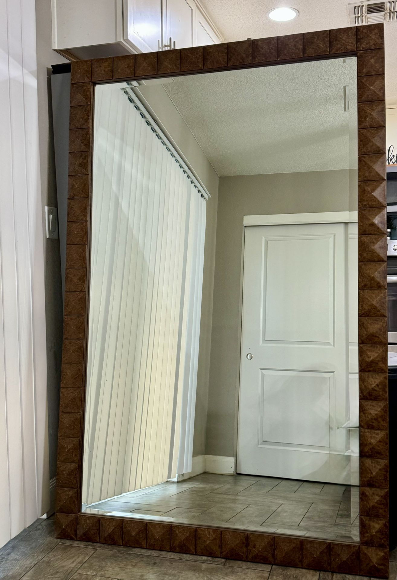 Large Floor Mirror. -35ave & Glendale