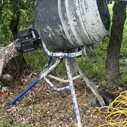 Concrete mixer 