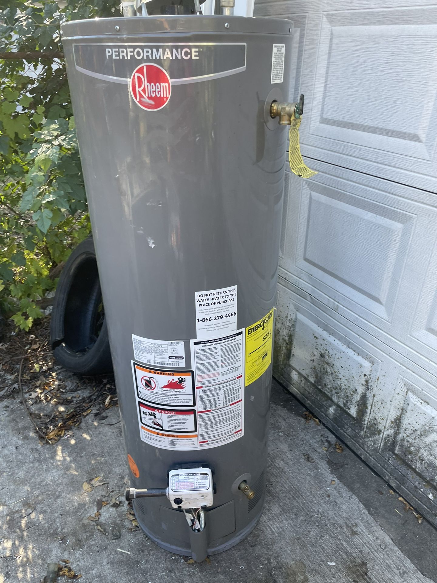 40 Gallon Hot water Tank