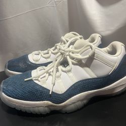 Jordan 11 Retro Low Snake Navy (2019)