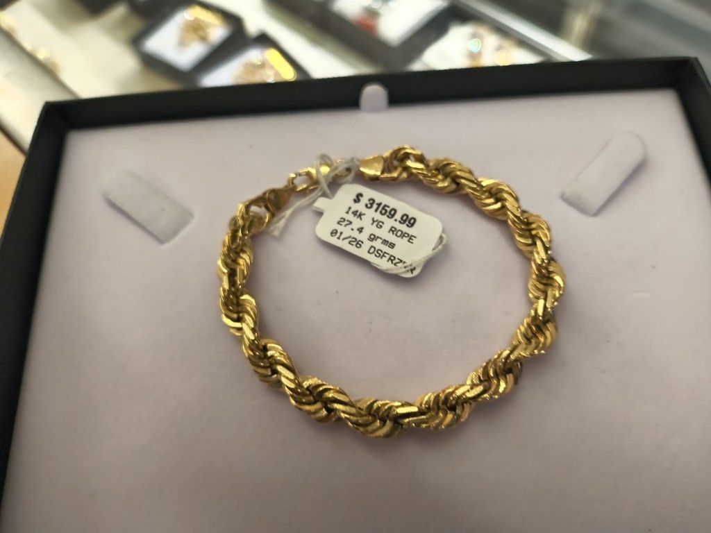 14k Solid Gold Rope Breaclte 27.4 Grams Layaway Available 10% Down If You Interested Please Make Sure You Ask For Maribel Thank You
