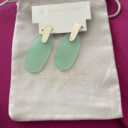 Kendra Scott
