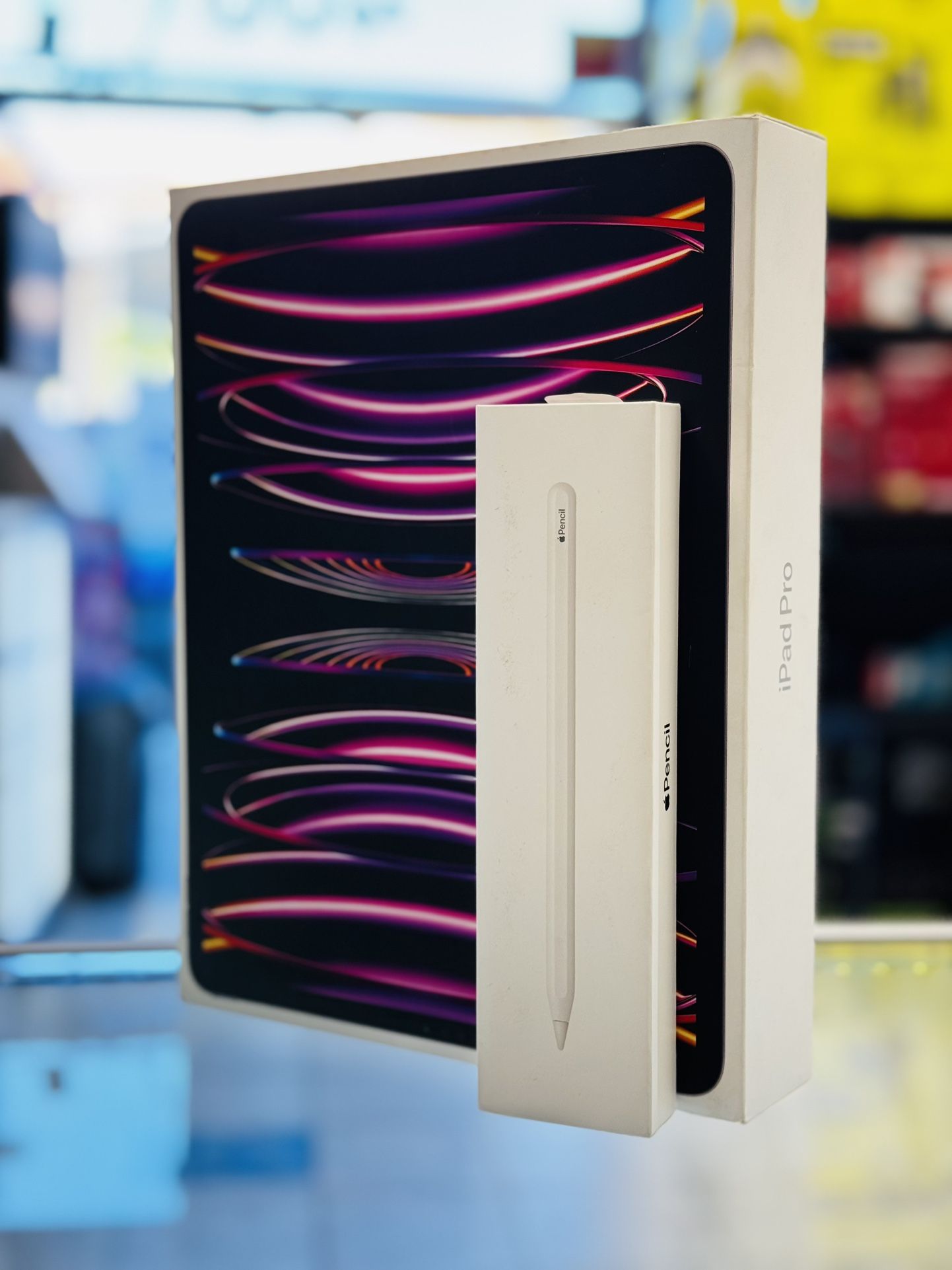 iPad Pro 12.9” 6th Generation + Apple Pencil 2nd Gen