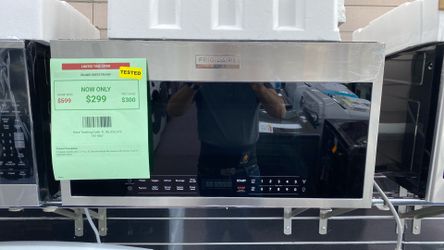 Frigidaire Gallery 30 in. 1.9 cu. ft. Over the Range Microwave with Sensor Cook in Stainless Steel