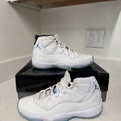 Jordan 11 Legend Blue