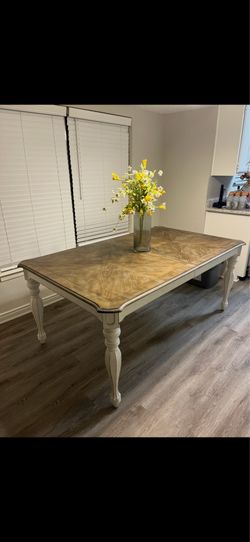 Dinning Room Table set