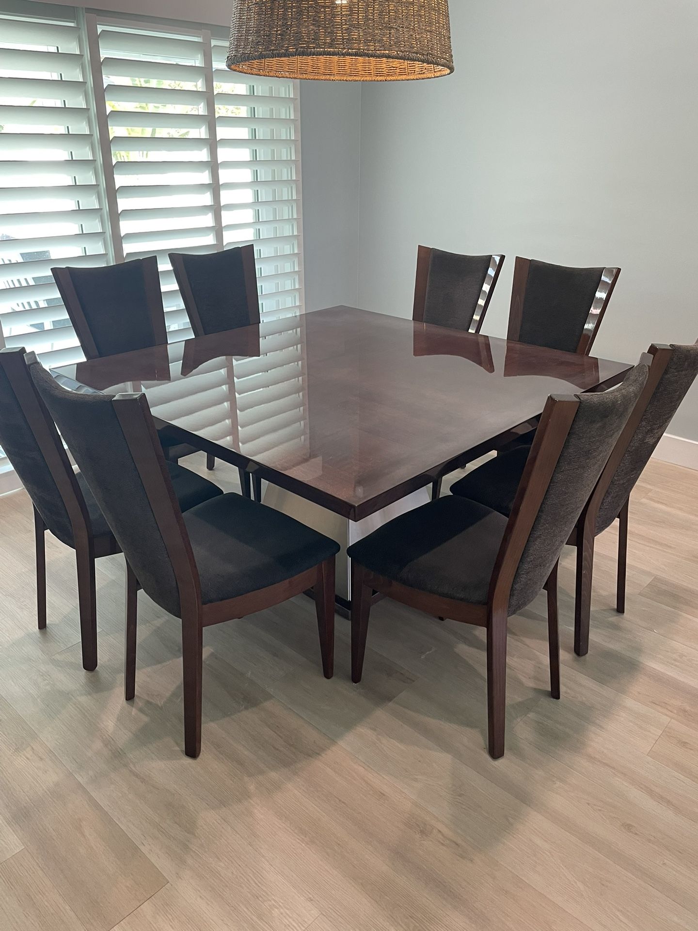 Dining Room Table, 8 Chairs, Sideboard