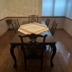 Dinning Table