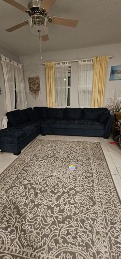 Cindy SECTIONAL ROOMS TO GO
