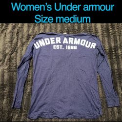 Women’s Medium Under Armour Hoodie 