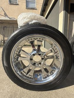 22” Chrome 6 Lug