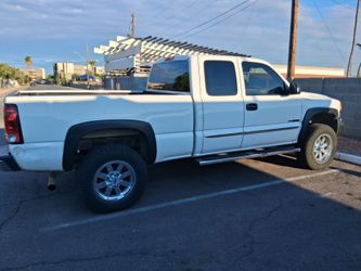 2007 GMC SIERRA CLASSIC 4X4 TRUCK