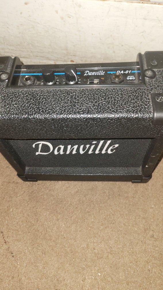 Send Offer. danville DA-01 guitar Amp. Read Description