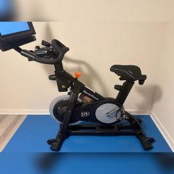 NordicTrack S15i, Includes Hand Weights - Like New – Bristol, VA