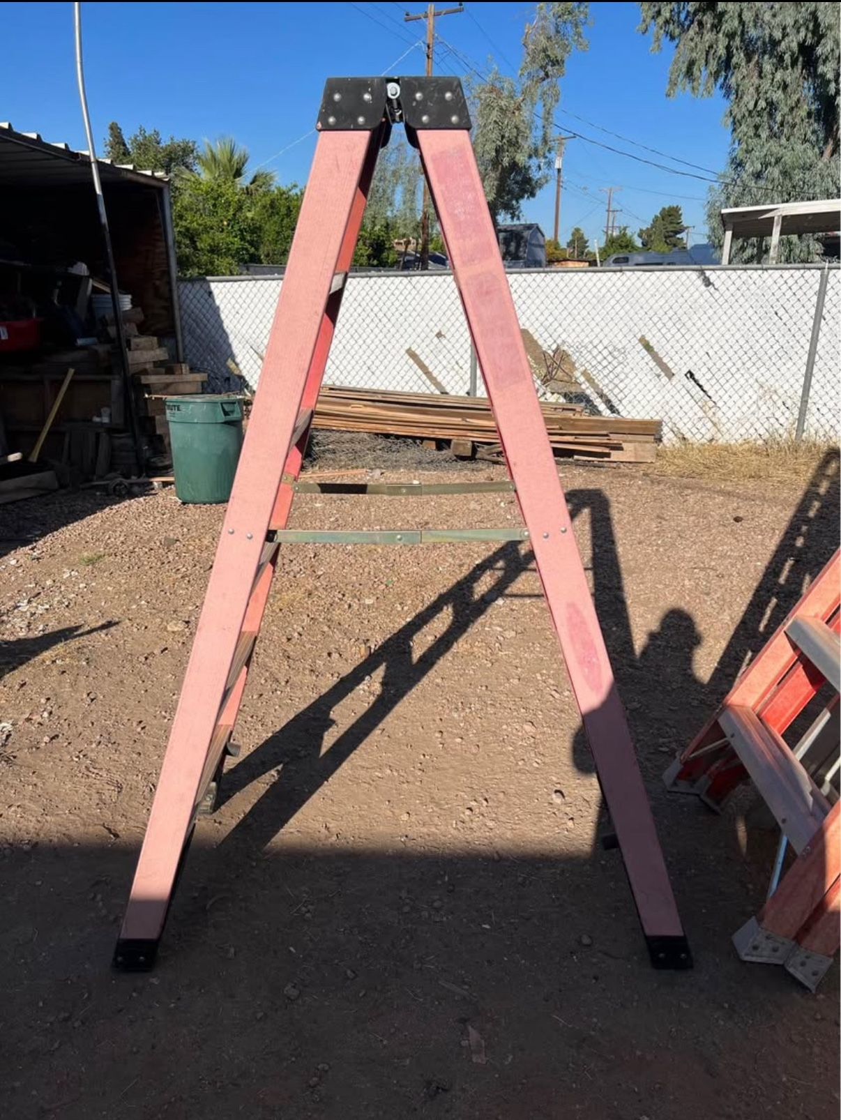 6 Foot Ladder
