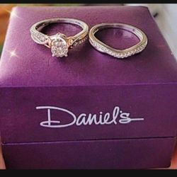 10K White Gold Diamond Ring