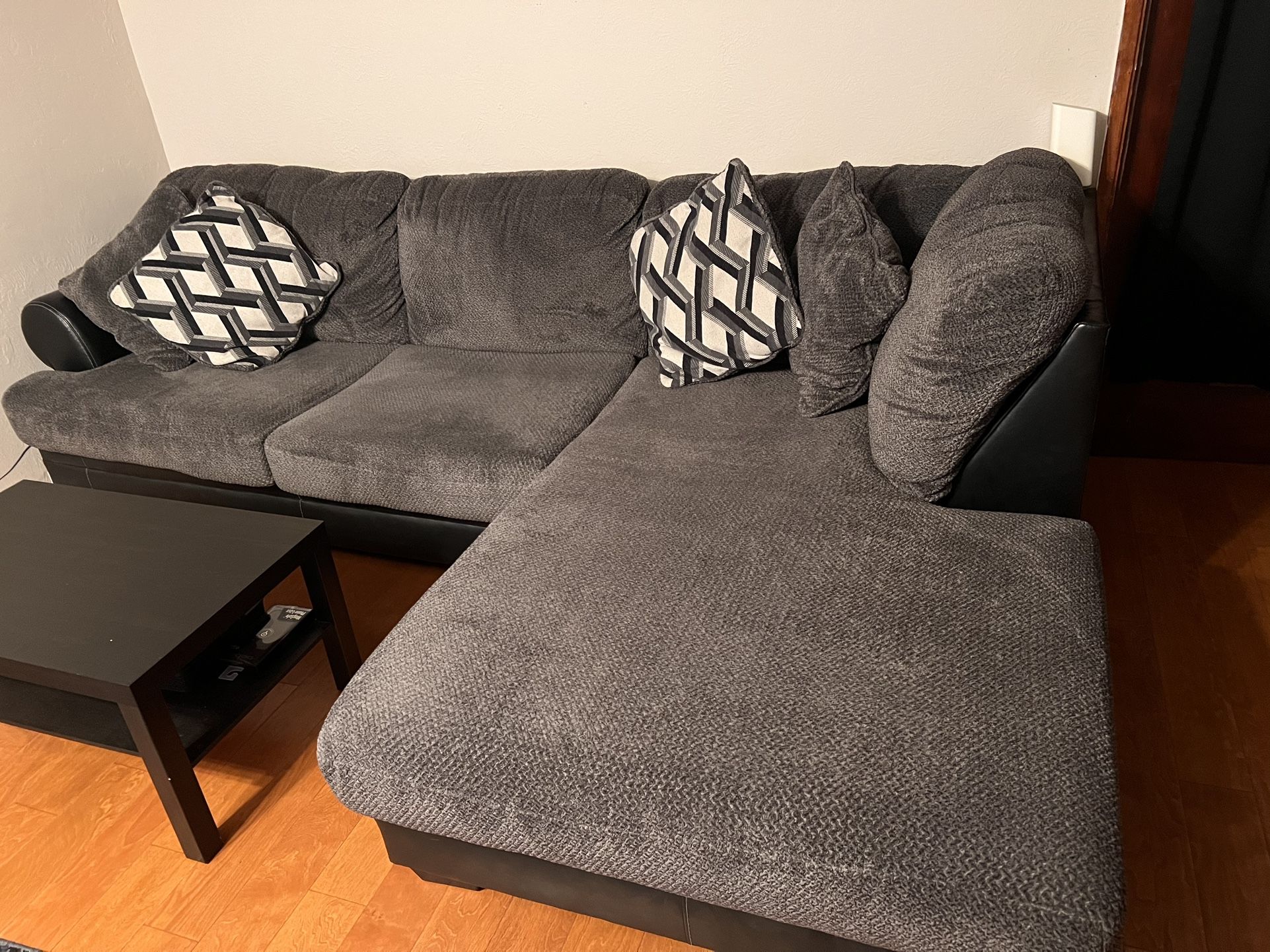 Ashley Furniture Grey Couch Sofa Chaise Lounge