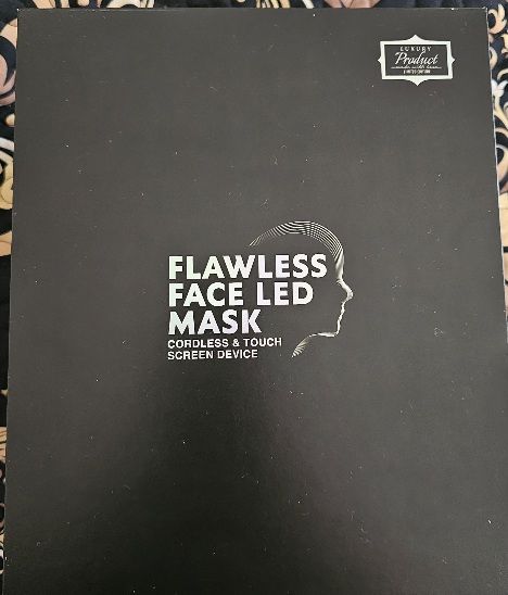 Flawless Face LED Mask NIB