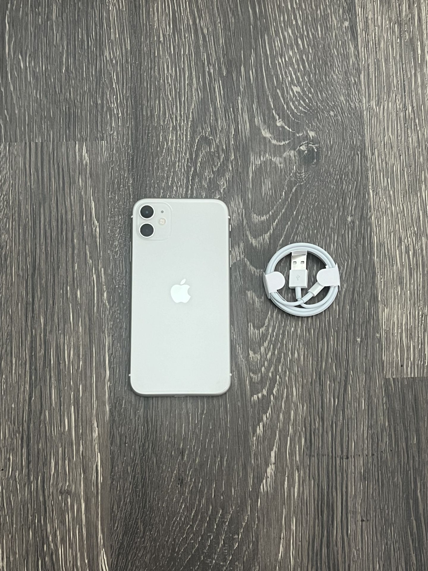 iPhone 11 White UNLOCKED FOR ALL CARRIERS!