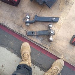 One Universal One 2inch Trailer Hitch Poats