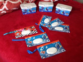 Tub for wipes and box for wipes (Finding Dory)