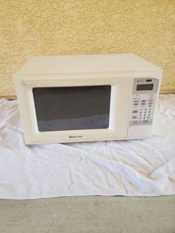 Magic Chef microwave