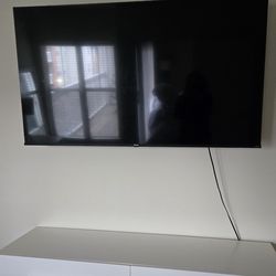 Hisense 65 inch TV