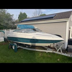 1994 Regal Cabin Motorboat 