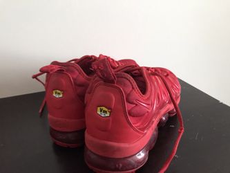 Nike Air VaporMax Plus “TripleRed” (SLIGHTLY WORN)