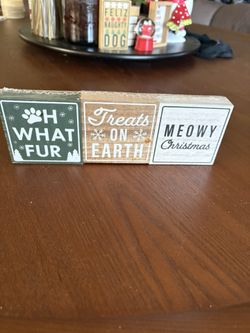Set Of Cat / Pet Themed Christmas Signs 