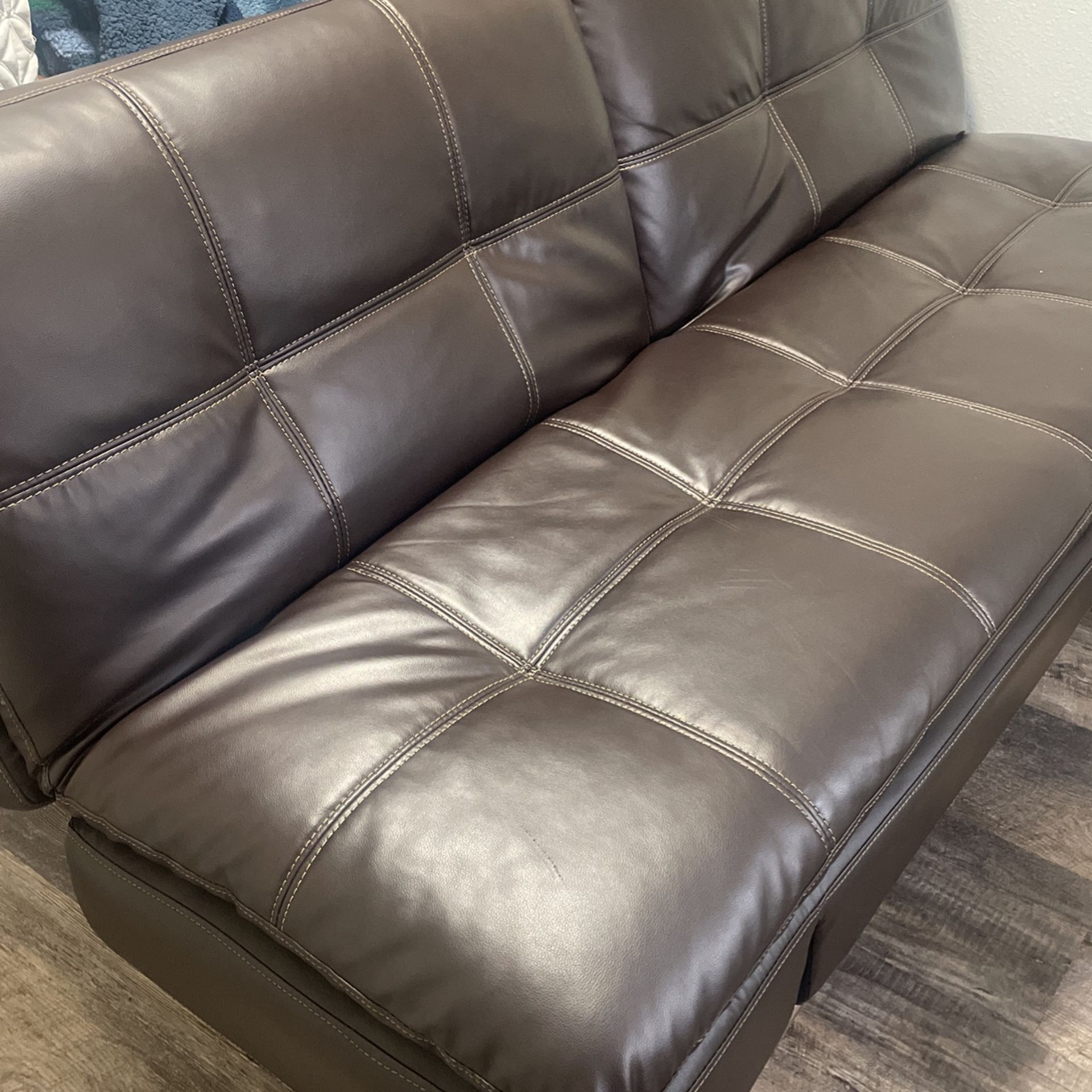 Leather Futon for Sale in WA OfferUp
