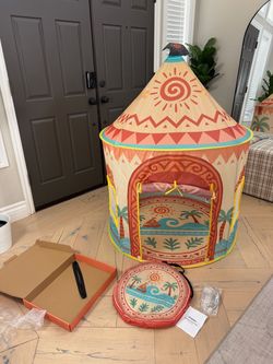 Moana/Tropical Pop Up Play Tent
