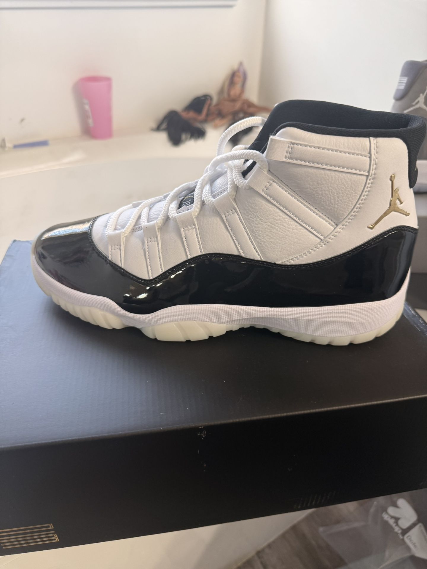 Jordan 11 Gratitude