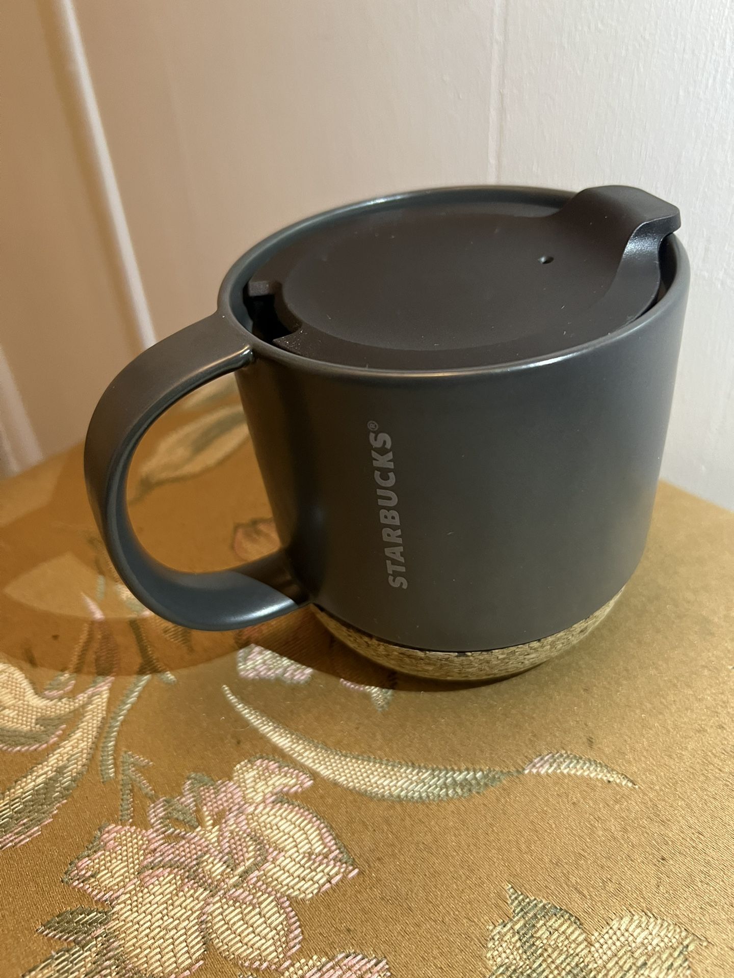  Starbucks Mug   uSize: 12 fl oz, 355 ml Great for a cup 