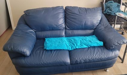 Couch set