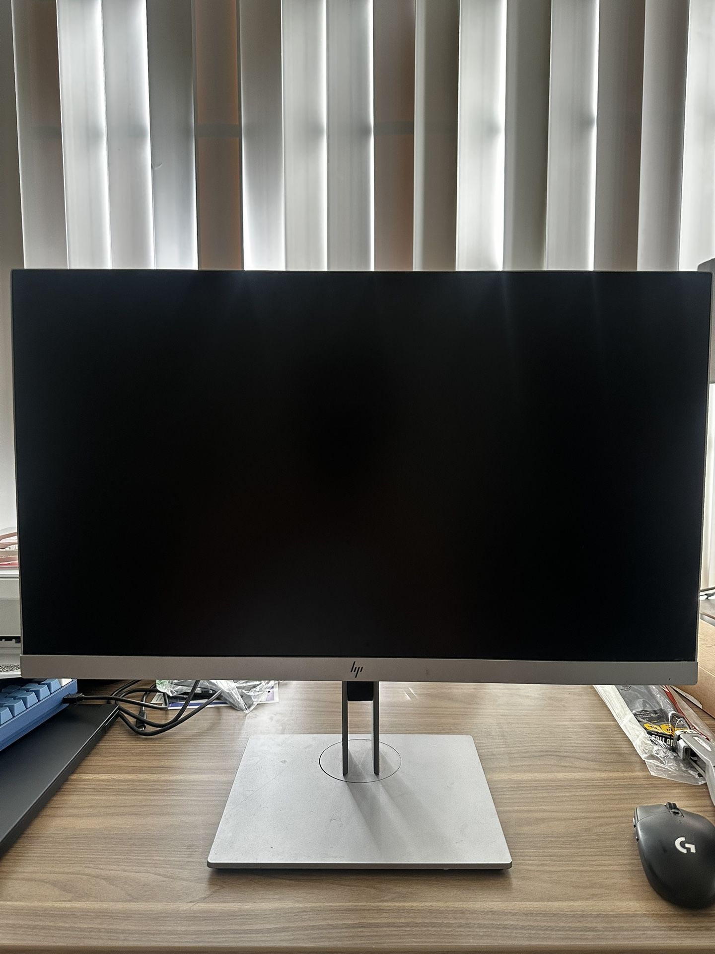 Hp E233 Monitor w/Base + Powercord