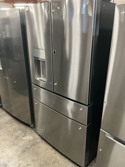GE PVD28BYNFS French Door Refrigerator (Open Box / Scratch & Dent)