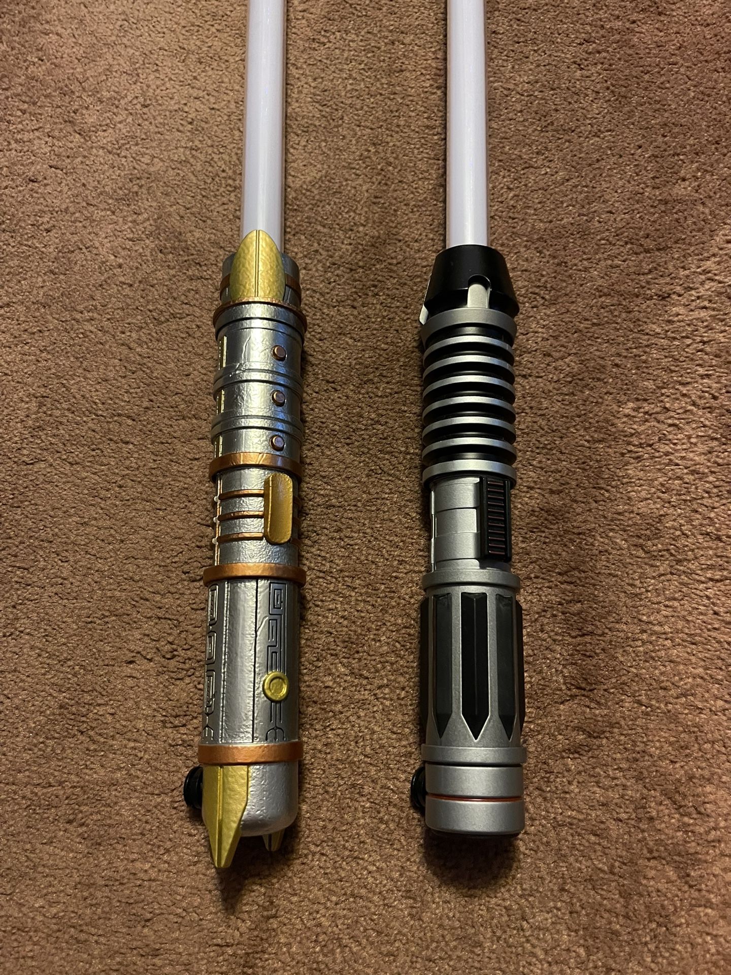 Disney Star Wars Lightsabers With Crystals And Cases