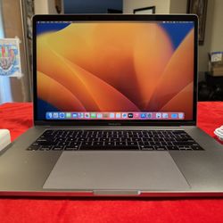 MacBook Pro 2018-15”, i7 (4.5Ghz), 32GB RAM, 512GB SSD, Touchbar, Extras Available: 1TB M.2 NVME SSD, Docking Station