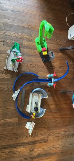 Hot Wheels Mario Kart Track Set