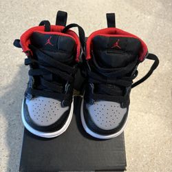 Infant Shoes (4C & 5c )