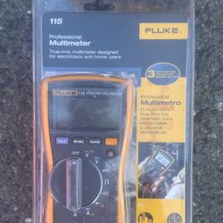 Fluke 115 Digital Multimeter, Measures AC/DC Voltage To 600 V & Current to 10 A, Measures Resistance, 