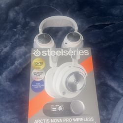 Arctis Nova Headset
