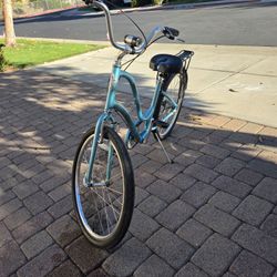 Electra Townie 3 beach cruiser